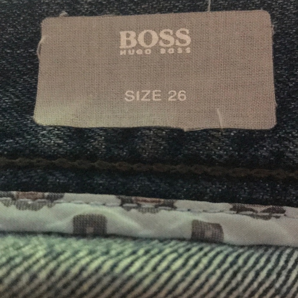 Hugo Boss shorts - Picture 8 of 8